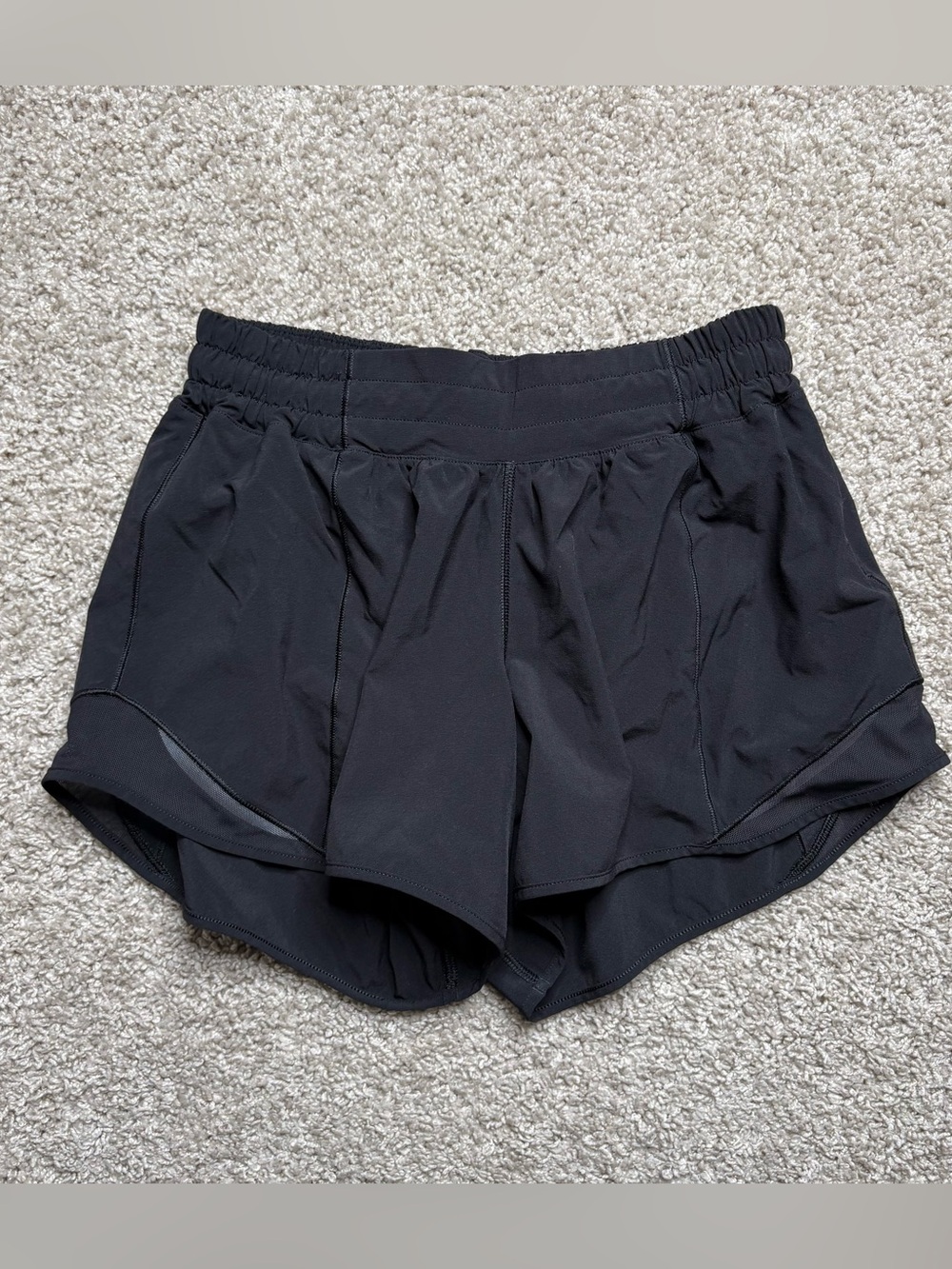 Lululemon Hotty Hot Short *Long 4"